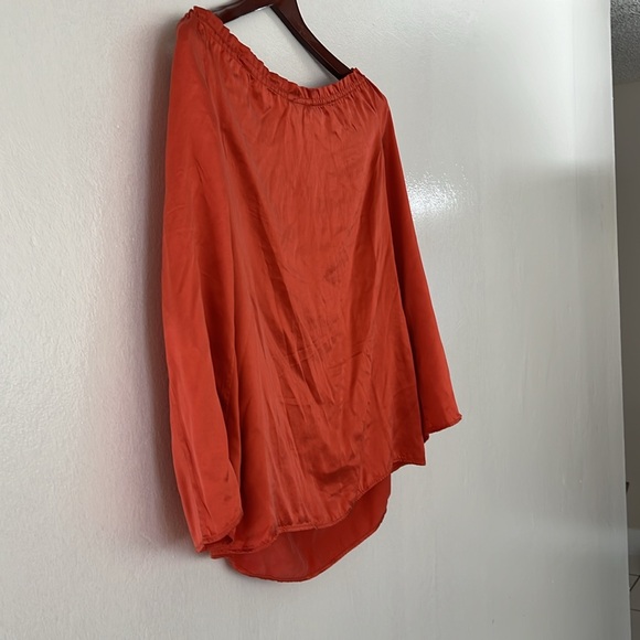 Moda International Blouse, Rusted Red, Large - Picture 10 of 11